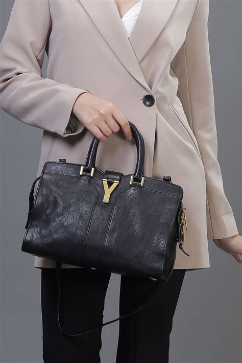 ysl sac chyc|ysl shoulder bag price.